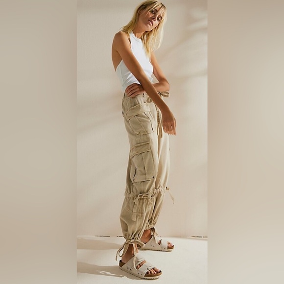 Free People Big Sky Parachute Pants Tan Cream Beige Cargo Joggers - Picture 4 of 7